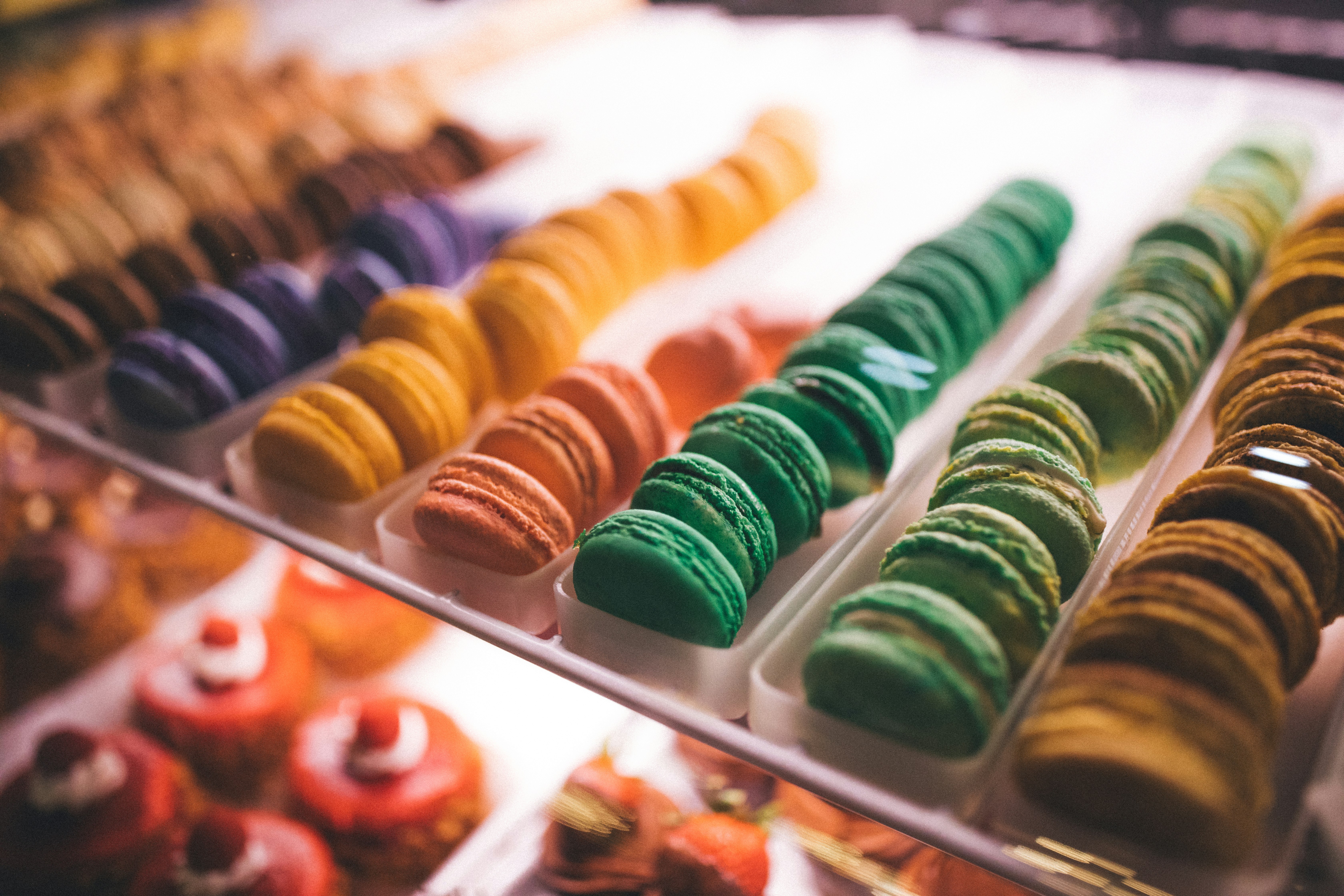 assorted-color macaroons